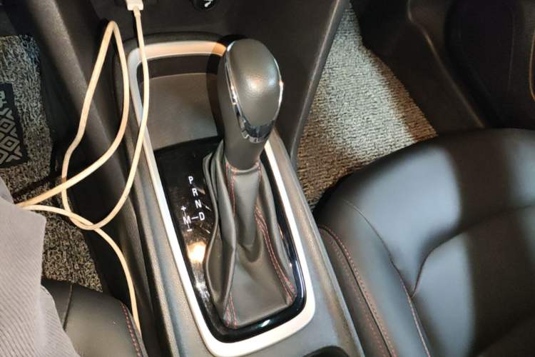 Used Chevrolet Monza 2019 RS 330T Automatic Comfort Edition China VI Standard Gear Lever