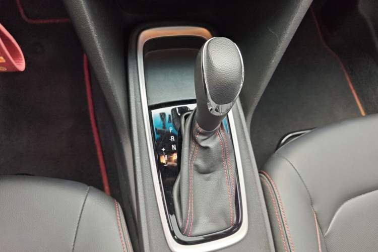 Used Chevrolet Monza 2019 RS 330T Automatic Comfort Edition China VI Standard Gear Lever