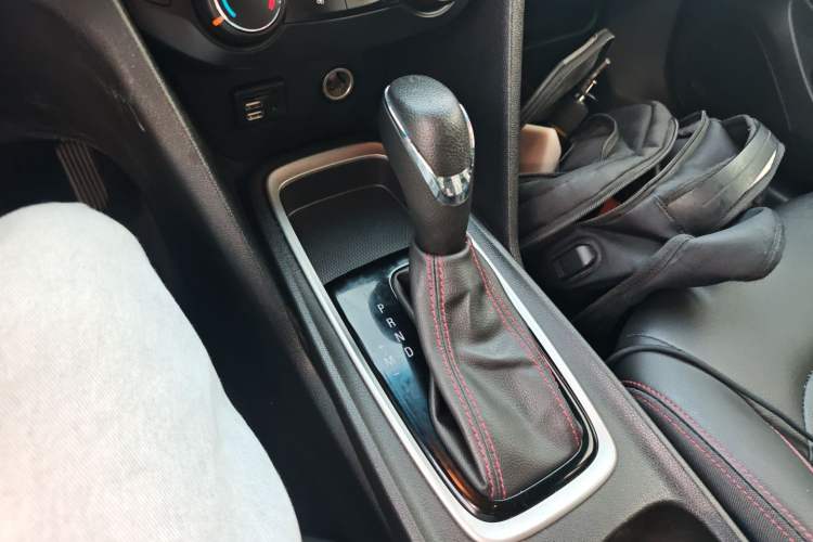 Used Chevrolet Monza 2019 RS 330T Automatic Comfort Edition China VI Standard Gear Lever