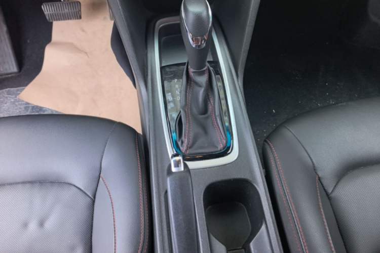 Used Chevrolet Monza 2019 Redline 320T Dual-Clutch Sporty Version China VI Standard Gear Lever