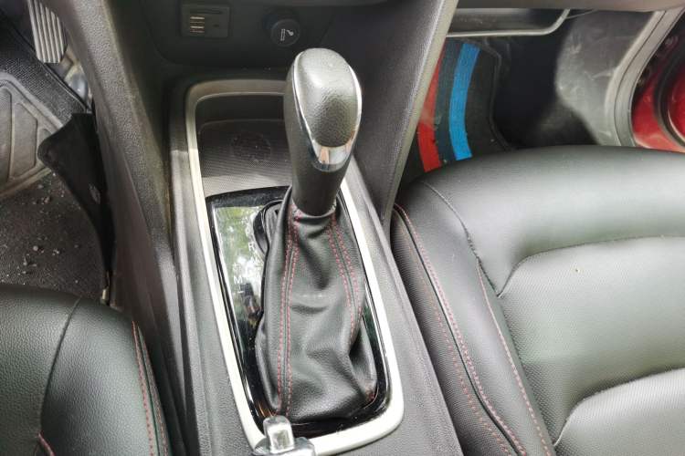 Used Chevrolet Monza 2019 RS 330T Automatic Comfort Edition China VI Standard Gear Lever