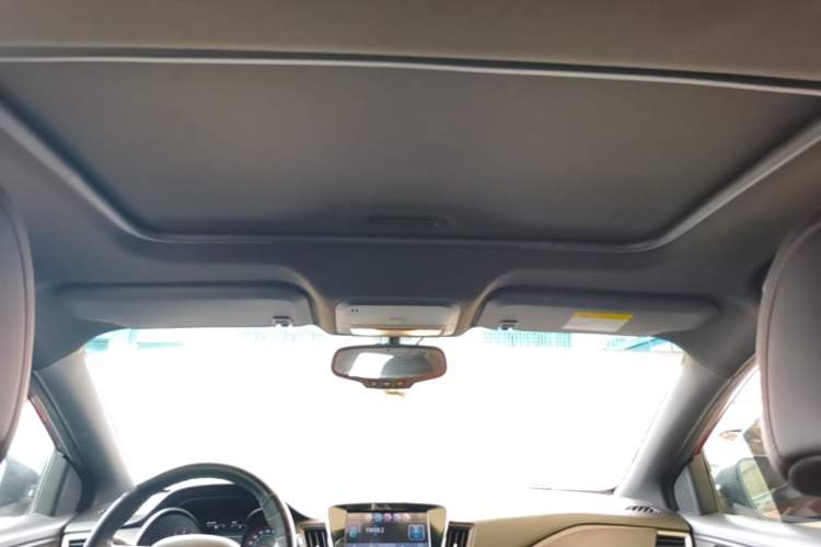 Used Chevrolet Monza 2019 RS 330T Automatic Comfort Edition China VI Standard Headliner