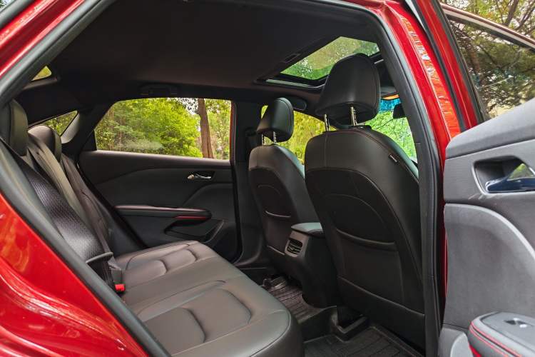 Used Chevrolet Monza 2019 RS 330T Automatic Sporty Edition China VI Standard Interior 3