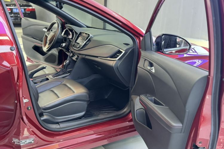 Used Chevrolet Monza 2019 RS 330T Automatic Comfort Edition China VI Standard Interior 4