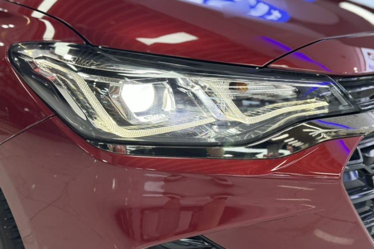 Used Chevrolet Monza 2019 RS 330T Automatic Comfort Edition China VI Standard Left Front Headlight