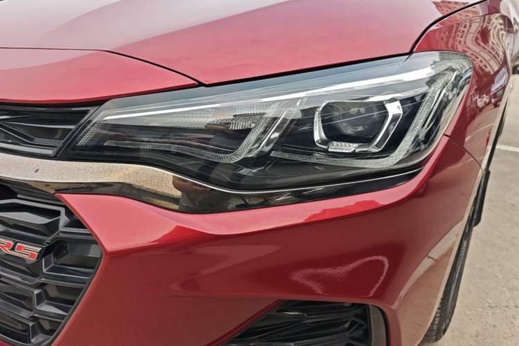 Used Chevrolet Monza 2019 RS 330T Automatic Comfort Edition China VI Standard Left Front Headlight