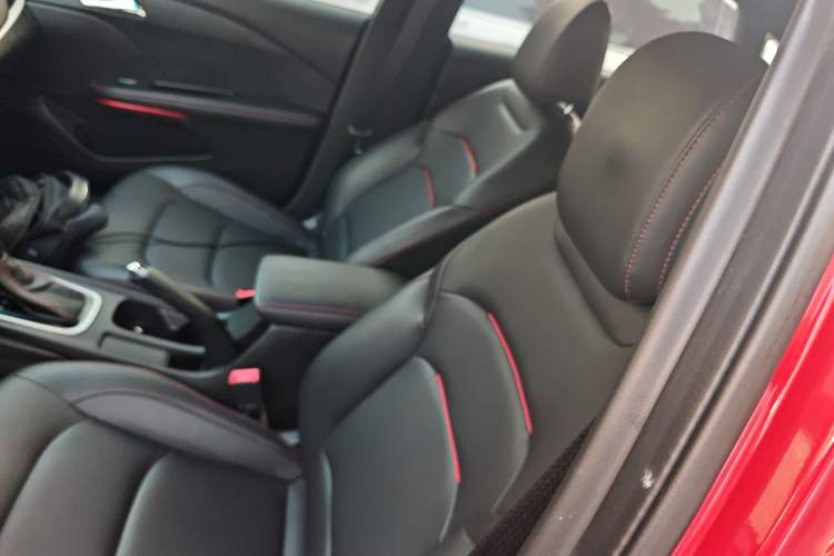 Used Chevrolet Monza 2019 RS 330T Automatic Comfort Edition China VI Standard Left Front Seat