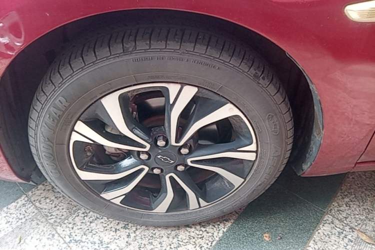 Used Chevrolet Monza 2019 RS 330T Automatic Sporty Edition China VI Standard Left Front Wheel Hub