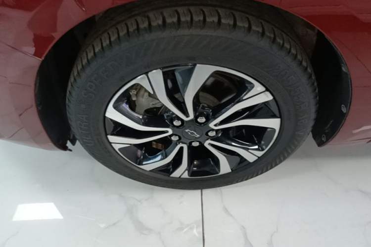 Used Chevrolet Monza 2019 RS 330T Automatic Comfort Edition China VI Standard Left Front Wheel Hub