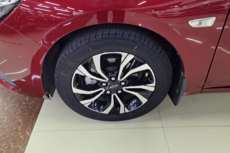 Used Chevrolet Monza 2019 RS 330T Automatic Comfort Edition China VI Standard Left Front Wheel Hub