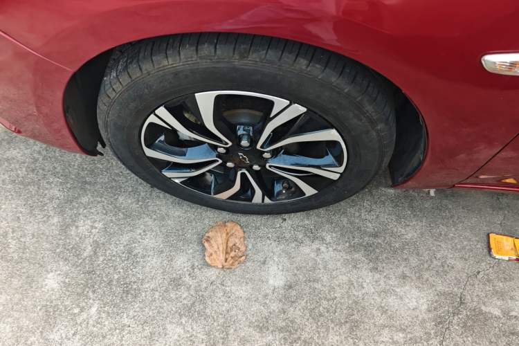 Used Chevrolet Monza 2019 RS 330T Automatic Comfort Edition China VI Standard Left Front Wheel Hub