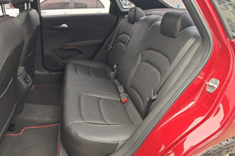Used Chevrolet Monza 2019 RS 330T Automatic Comfort Edition China VI Standard Left Rear Seat