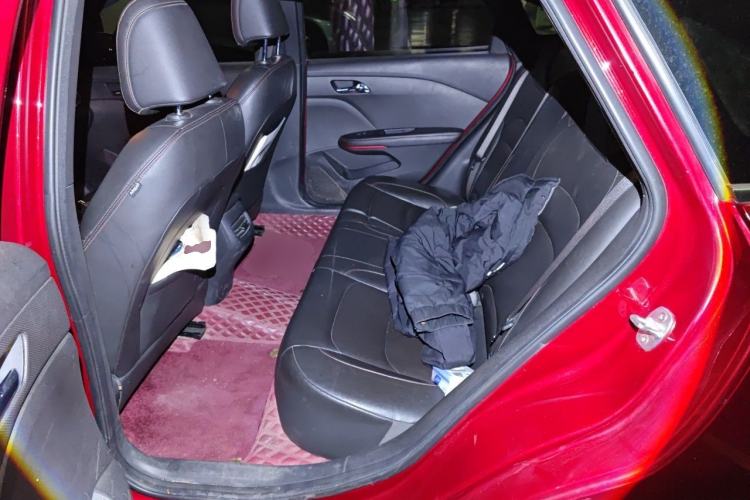 Used Chevrolet Monza 2019 RS 330T Automatic Comfort Edition China VI Standard Left Rear Seat