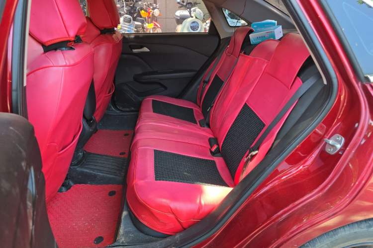 Used Chevrolet Monza 2019 Redline 320T Dual-Clutch Joyful Edition China VI Standard Left Rear Seat