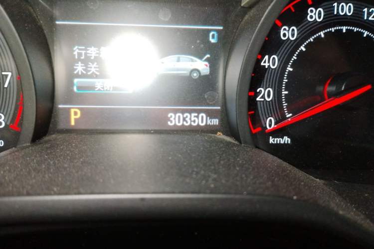 Used Chevrolet Monza 2019 RS 330T Automatic Sporty Edition China VI Standard Odometer Close Up