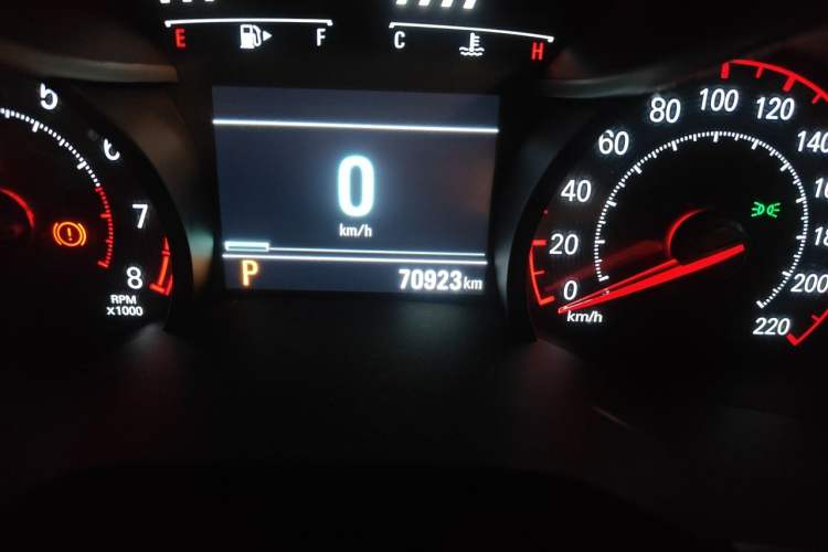 Used Chevrolet Monza 2019 RS 330T Automatic Comfort Edition China VI Standard Odometer Close Up