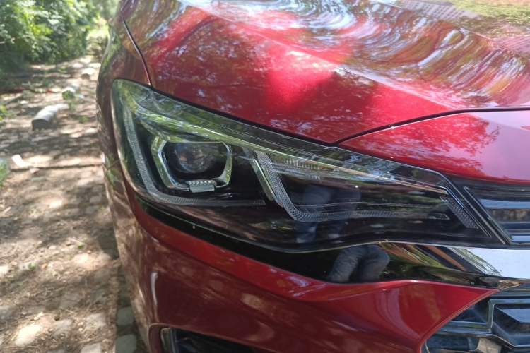 Used Chevrolet Monza 2019 RS 330T Automatic Comfort Edition China VI Standard Right Front Headlight