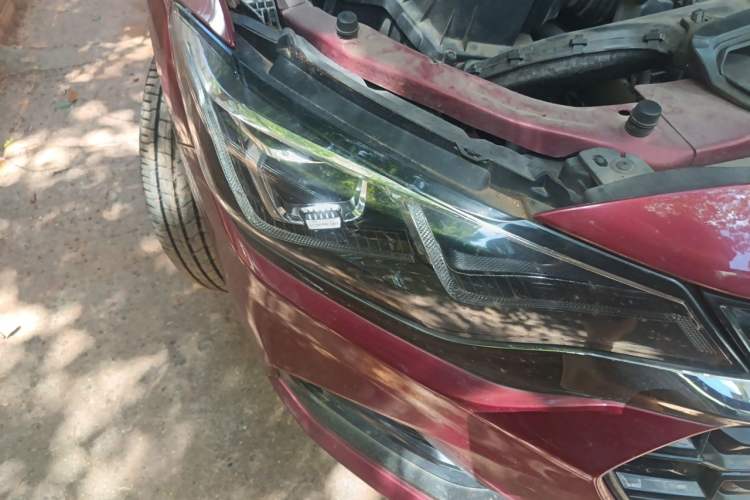 Used Chevrolet Monza 2019 RS 330T Automatic Comfort Edition China VI Standard Right Front Headlight
