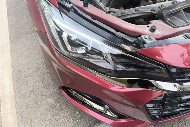 Used Chevrolet Monza 2019 RS 330T Automatic Sporty Edition China VI Standard Right Front Headlight