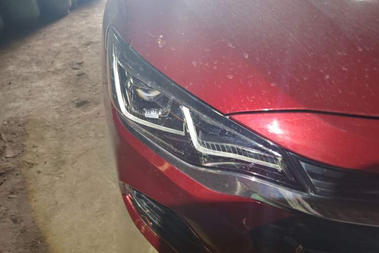 Used Chevrolet Monza 2019 RS 330T Automatic Comfort Edition China VI Standard Right Front Headlight
