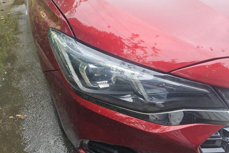 Used Chevrolet Monza 2019 RS 330T Automatic Comfort Edition China VI Standard Right Front Headlight