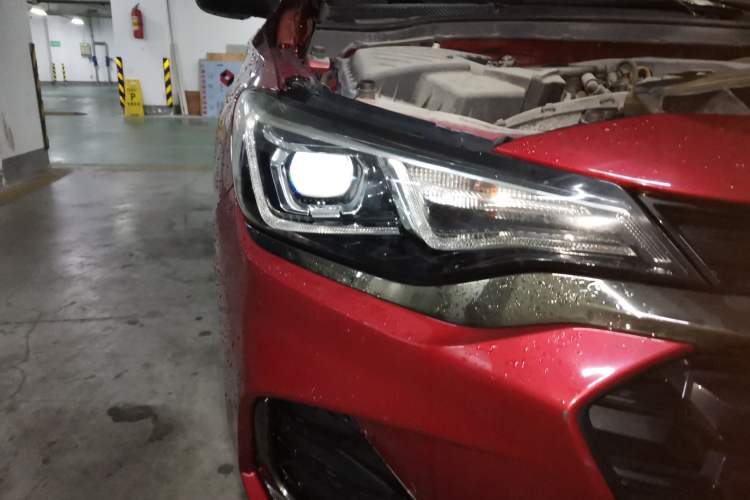 Used Chevrolet Monza 2019 RS 330T Automatic Comfort Edition China VI Standard Right Front Headlight
