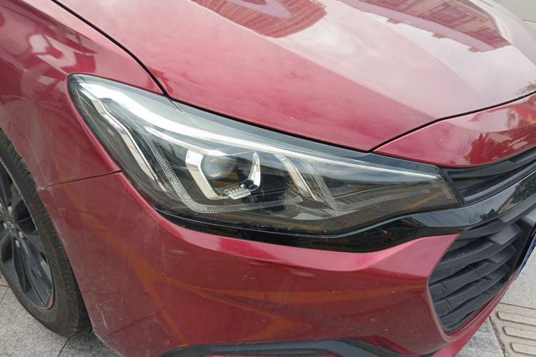 Used Chevrolet Monza 2019 Redline 320T Dual-Clutch Joyful Edition China VI Standard Right Front Headlight