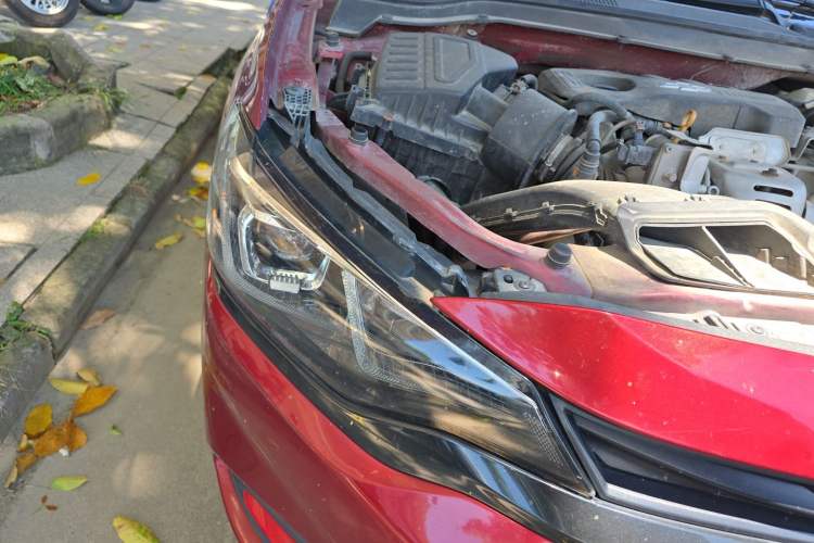 Used Chevrolet Monza 2019 Redline 320T Dual-Clutch Joyful Edition China VI Standard Right Front Headlight