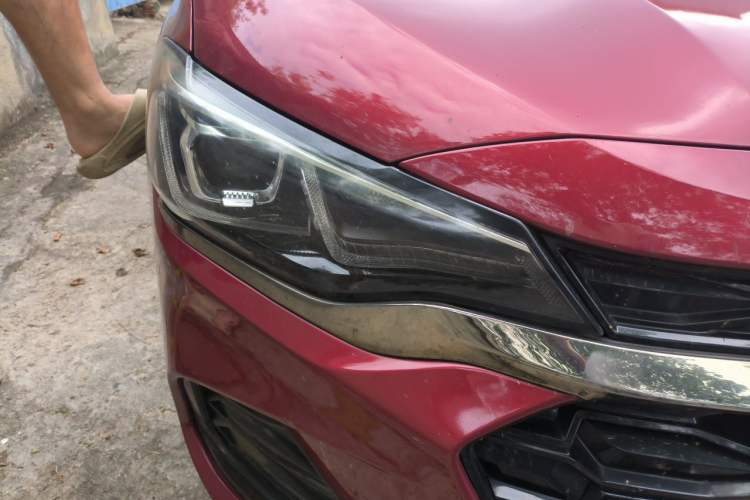 Used Chevrolet Monza 2019 RS 330T Automatic Comfort Edition China VI Standard Right Front Headlight