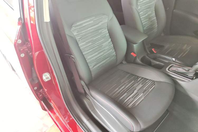 Used Chevrolet Monza 2019 Redline 320T Dual-Clutch Joyful Edition China VI Standard Right Front Seat