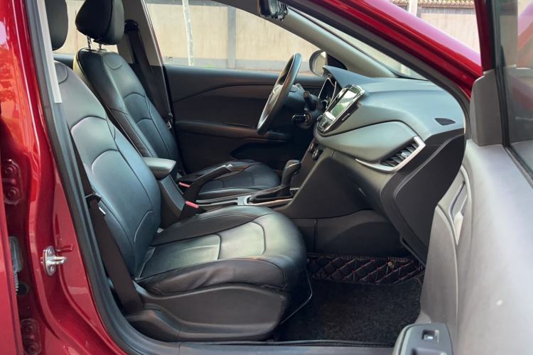 Used Chevrolet Monza 2019 Redline 320T Dual-Clutch Joyful Edition China VI Standard Right Front Seat