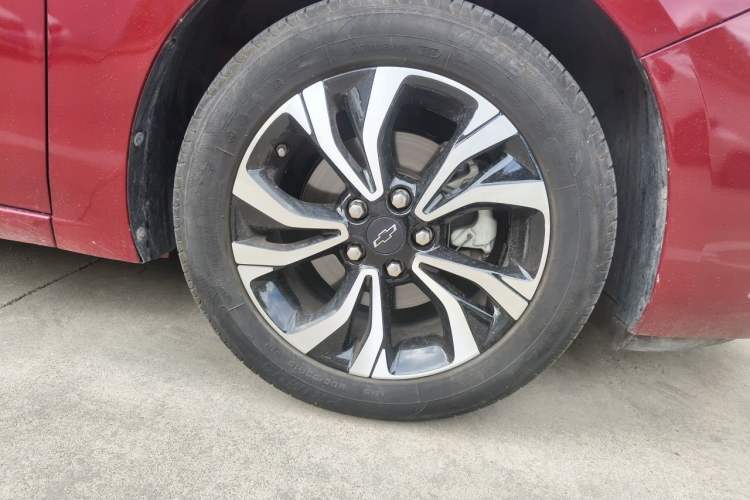 Used Chevrolet Monza 2019 RS 330T Automatic Comfort Edition China VI Standard Right Front Wheel Hub