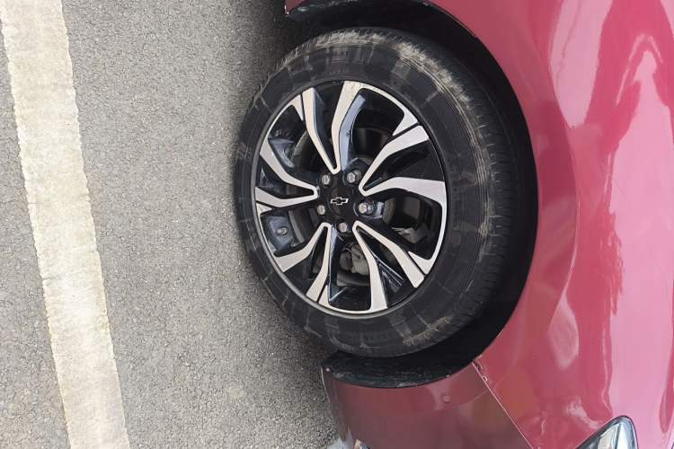 Used Chevrolet Monza 2019 RS 330T Automatic Sporty Edition China VI Standard Right Front Wheel Hub