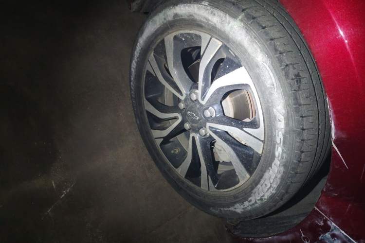 Used Chevrolet Monza 2019 RS 330T Automatic Sporty Edition China VI Standard Right Front Wheel Hub