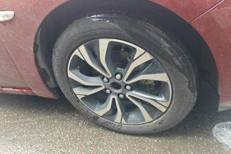 Used Chevrolet Monza 2019 RS 330T Automatic Comfort Edition China VI Standard Right Front Wheel Hub
