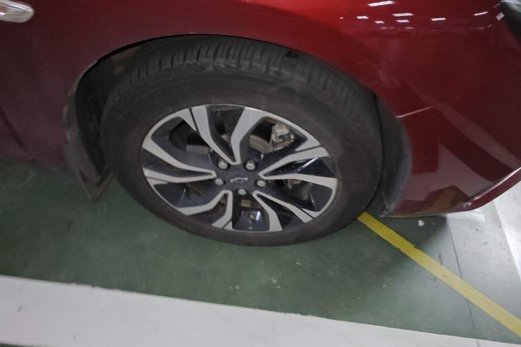 Used Chevrolet Monza 2019 RS 330T Automatic Comfort Edition China VI Standard Right Front Wheel Hub