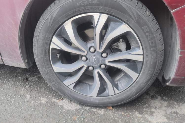 Used Chevrolet Monza 2019 RS 330T Automatic Sporty Edition China VI Standard Right Front Wheel Hub