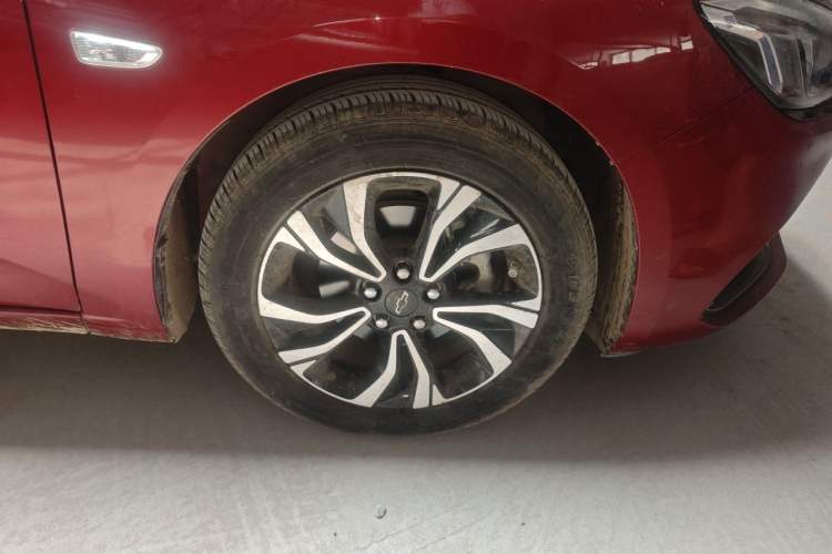 Used Chevrolet Monza 2019 RS 330T Automatic Comfort Edition China VI Standard Right Front Wheel Hub