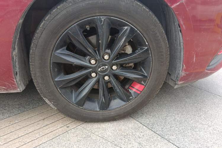 Used Chevrolet Monza 2019 Redline 320T Dual-Clutch Joyful Edition China VI Standard Right Front Wheel Hub