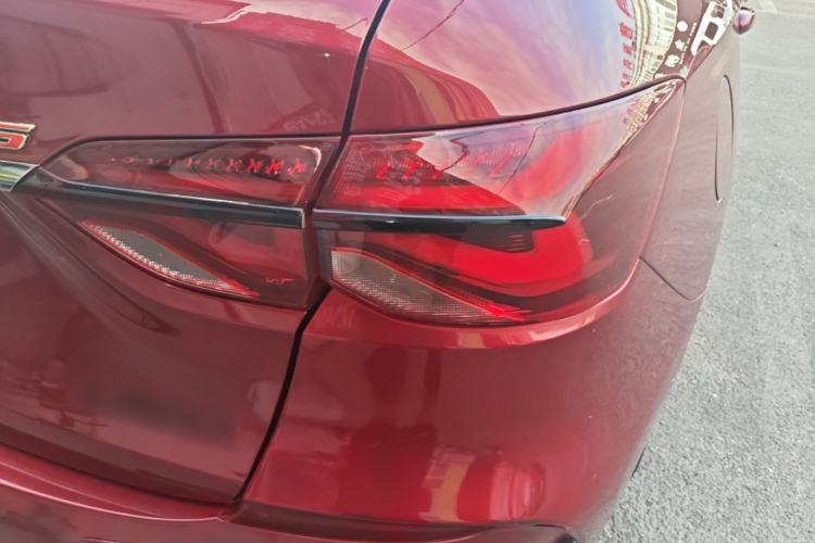 Used Chevrolet Monza 2019 RS 330T Automatic Comfort Edition China VI Standard Right Rear Taillight