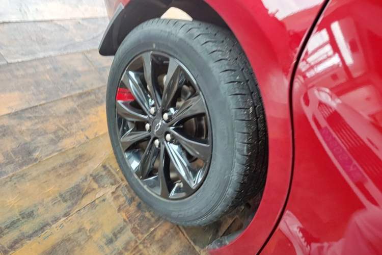 Used Chevrolet Monza 2019 Redline 320T Dual-Clutch Joyful Edition China VI Standard Right Rear Wheel Hub