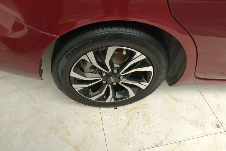 Used Chevrolet Monza 2019 RS 330T Automatic Comfort Edition China VI Standard Right Rear Wheel Hub