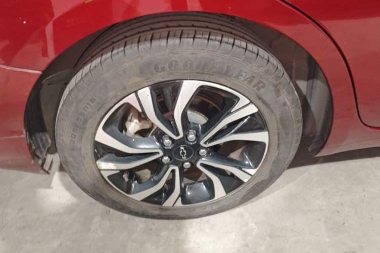 Used Chevrolet Monza 2019 RS 330T Automatic Comfort Edition China VI Standard Right Rear Wheel Hub