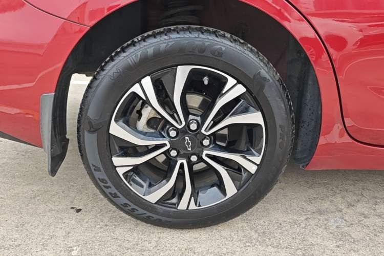 Used Chevrolet Monza 2019 RS 330T Automatic Comfort Edition China VI Standard Right Rear Wheel Hub