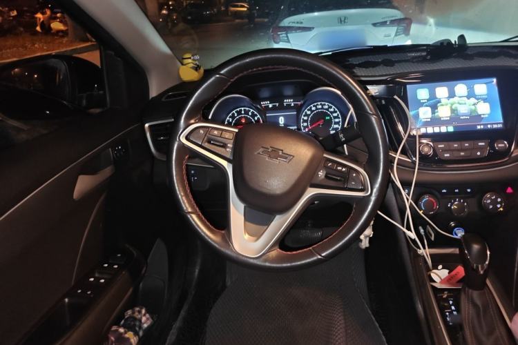 Used Chevrolet Monza 2019 Redline 320T Dual-Clutch Sporty Version China VI Standard Steering Wheel