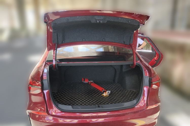 Used Chevrolet Monza 2019 RS 330T Automatic Sporty Edition China VI Standard Trunk