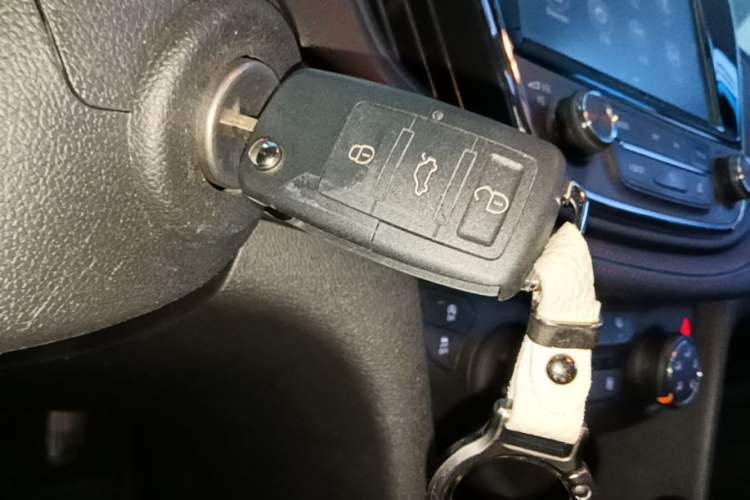 Used Chevrolet Monza 2019 RS 330T Automatic Comfort Edition China VI Standard Vehicle Key