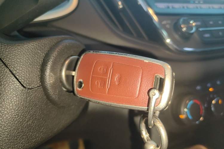 Used Chevrolet Monza 2019 Redline 320T Dual-Clutch Sporty Version China VI Standard Vehicle Key