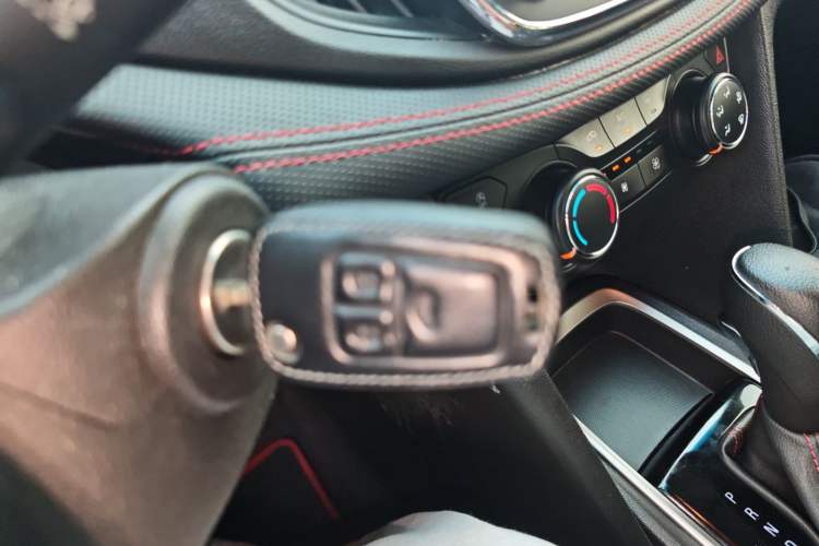 Used Chevrolet Monza 2019 RS 330T Automatic Comfort Edition China VI Standard Vehicle Key