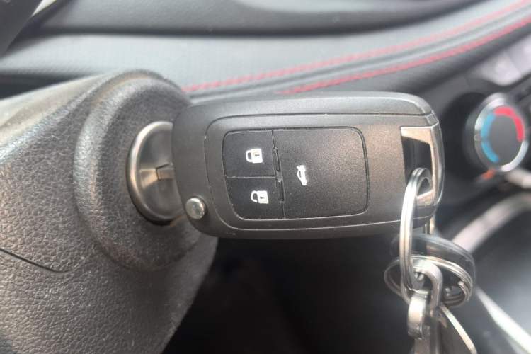 Used Chevrolet Monza 2019 RS 330T Automatic Sporty Edition China VI Standard Vehicle Key